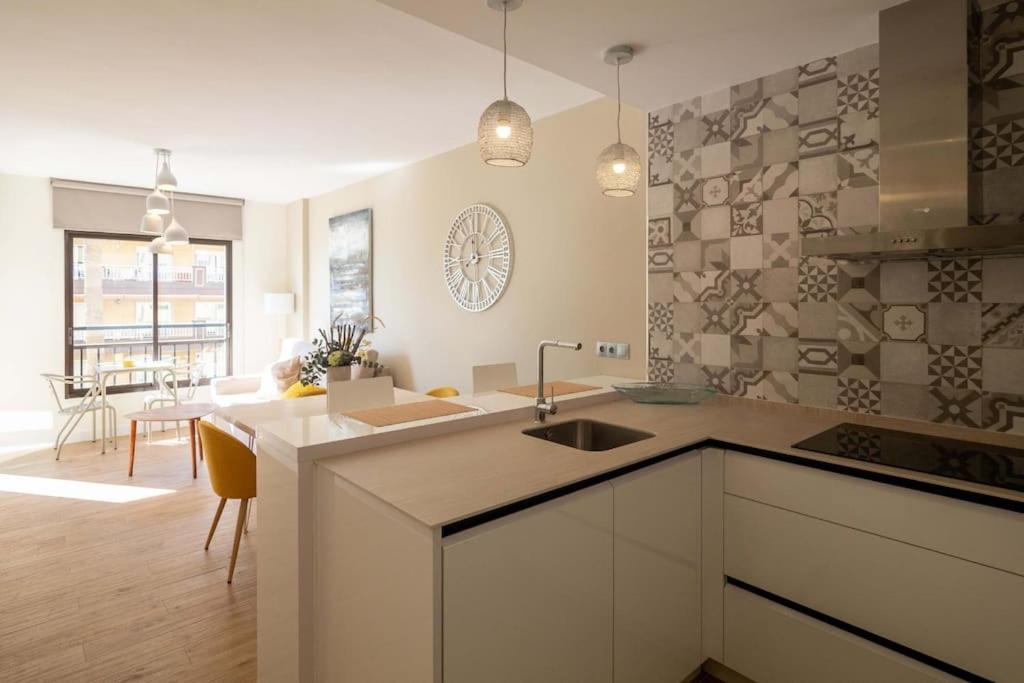 Lindo Apartamento Junto Al Mar Ronda Iv, Rocio フエンヒロラ エクステリア 写真