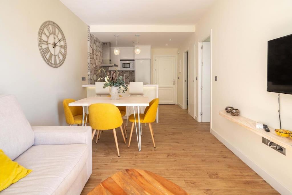 Lindo Apartamento Junto Al Mar Ronda Iv, Rocio フエンヒロラ エクステリア 写真
