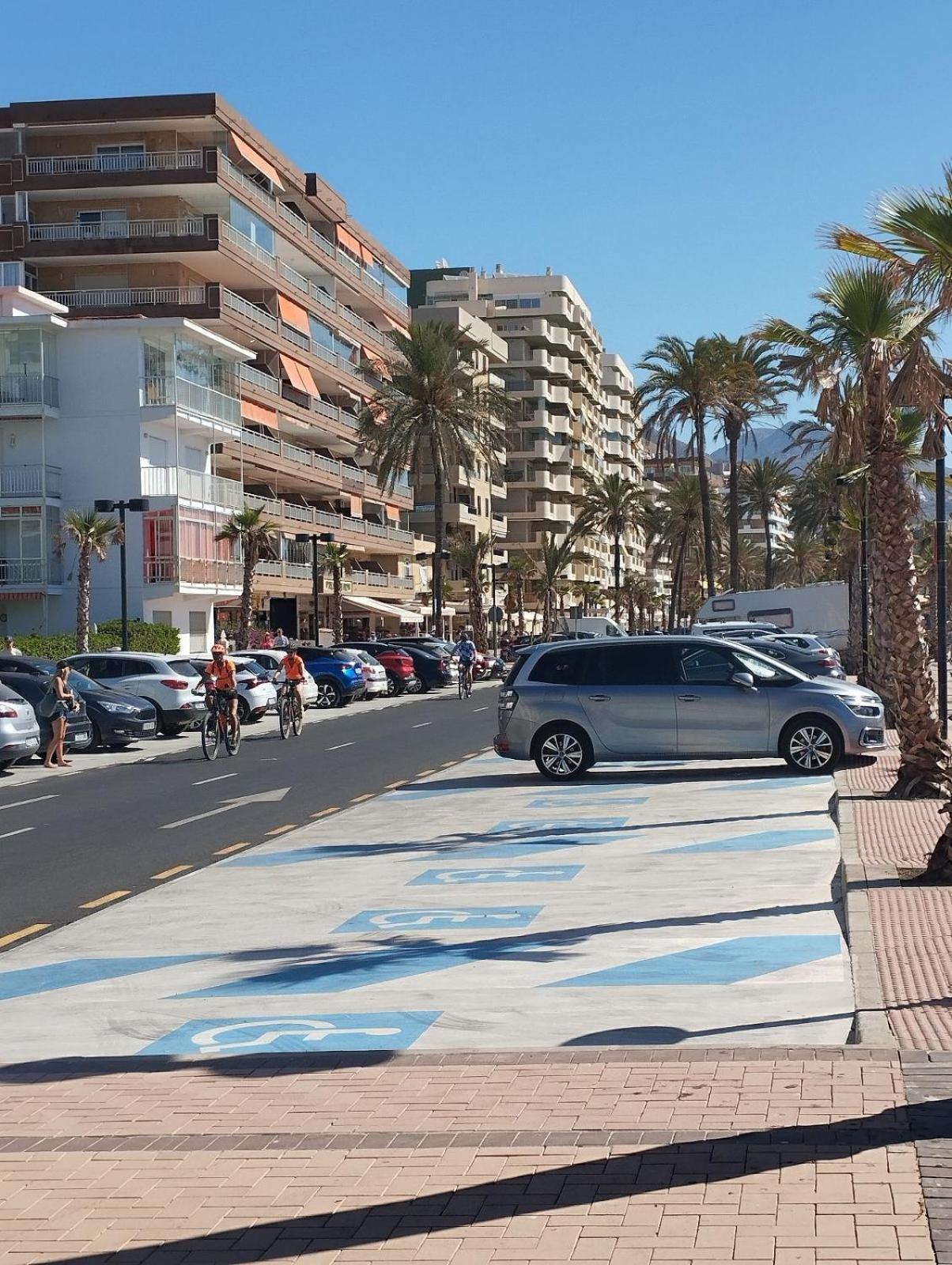Lindo Apartamento Junto Al Mar Ronda Iv, Rocio フエンヒロラ エクステリア 写真